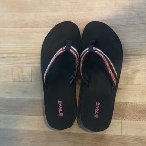 Teva- wedge flip flops- coral color bands -10.5